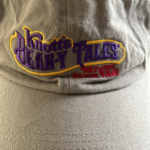Knott’s Berry Farm Hat - Picture 2 of 5
